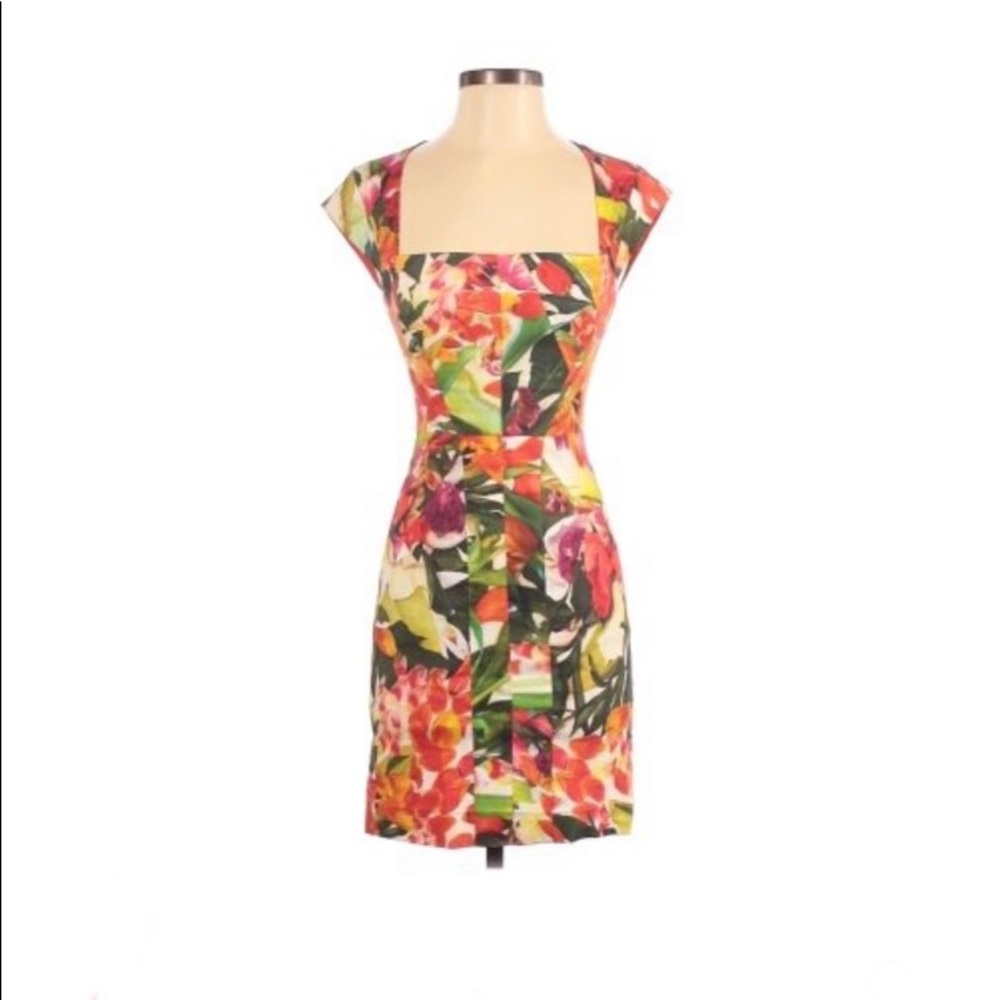 Nicole Miller Artelier Floral Portrait Collar